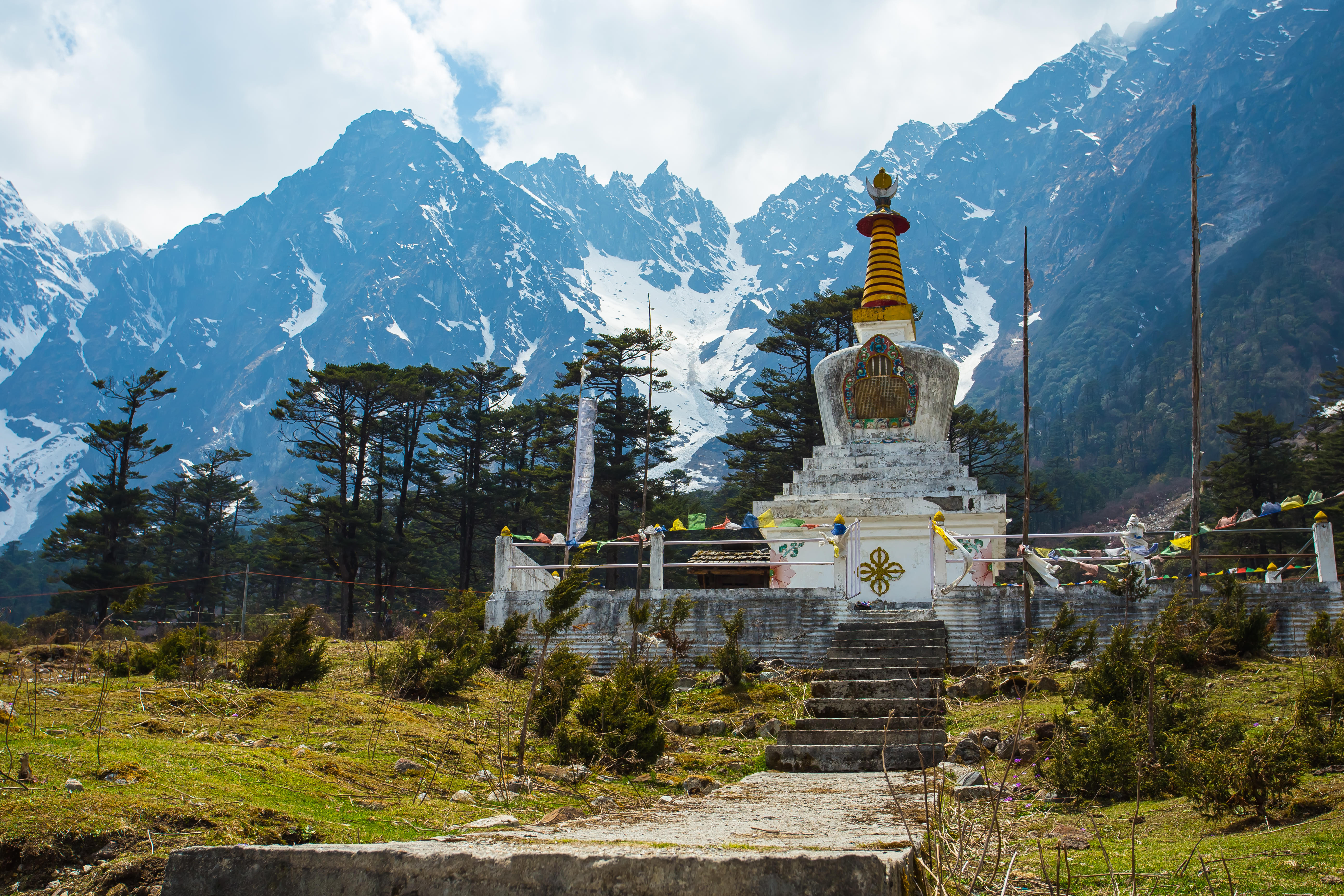 Lachung Packages from Goa | Get Upto 40% Off