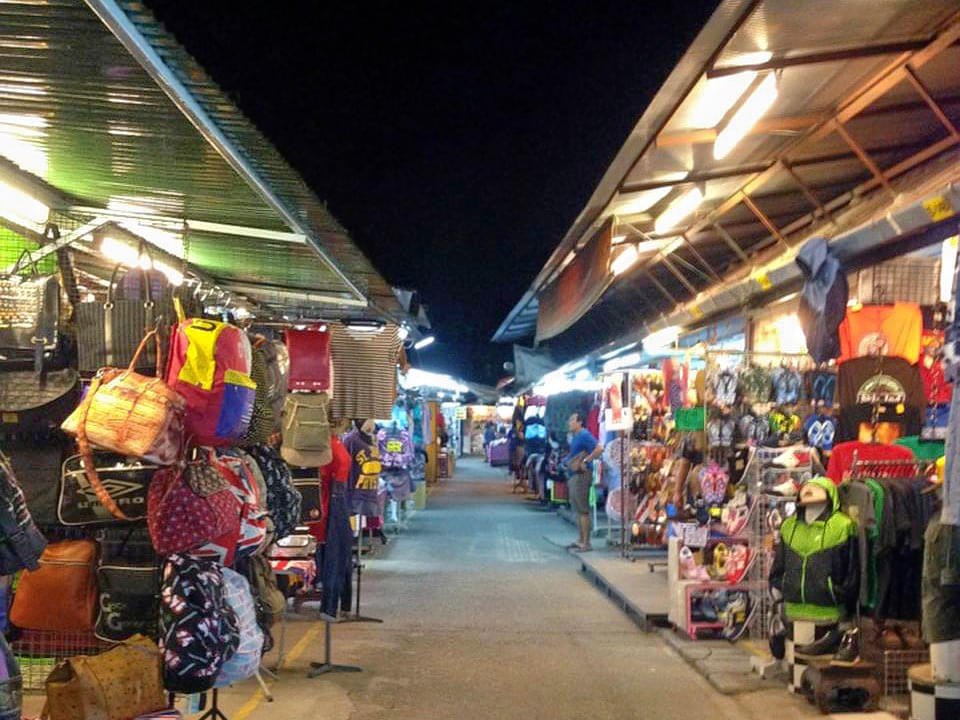 Kat Rin Kham Night Bazaar Overview
