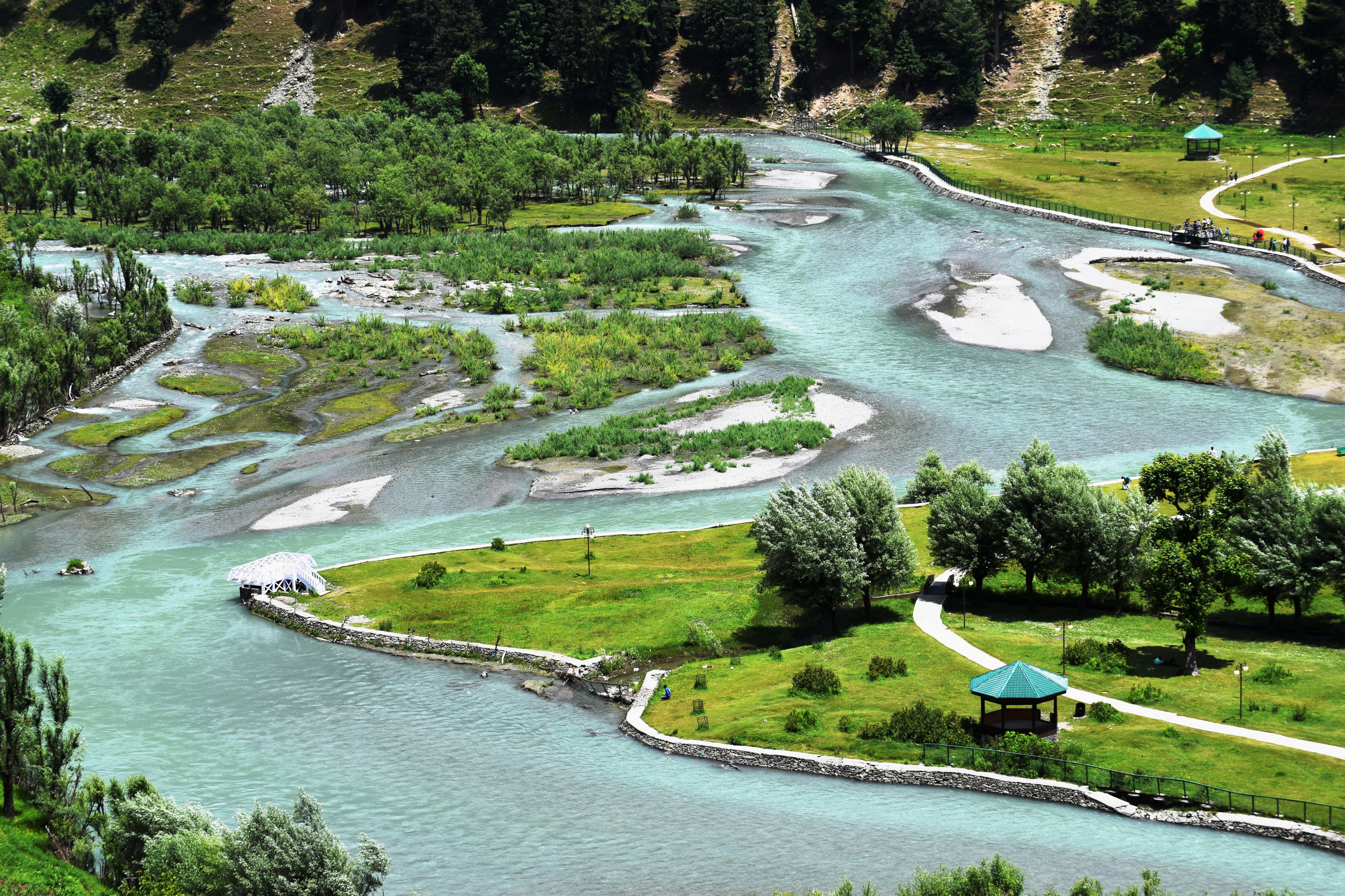 Kashmir Packages from Vadodara | Get Upto 40% Off